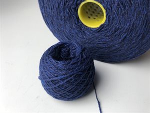100% cashmere - smuk marine/kobolt, sælges pr. gram